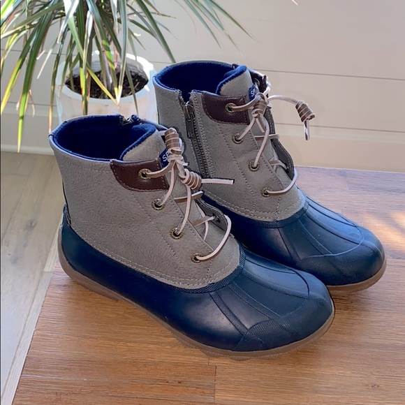 dark grey sperry boots